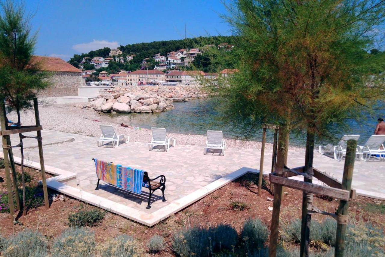 Apartments With A Parking Space Jelsa, Hvar - 8746 Jelsa  Eksteriør bilde