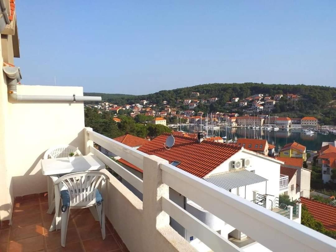 Apartments With A Parking Space Jelsa, Hvar - 8746 Jelsa  Eksteriør bilde